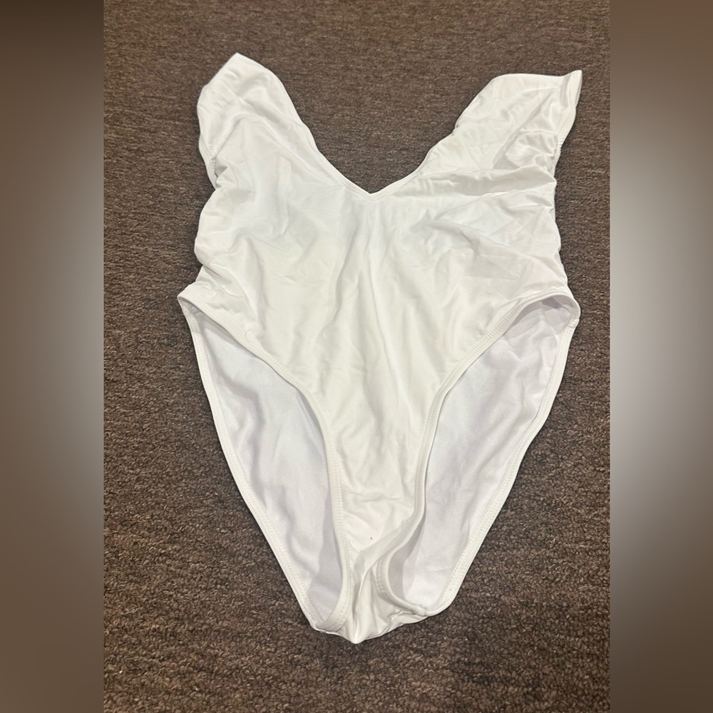 EUC Fashion Nova L Women's White One Piece Swimsuit bathing suit